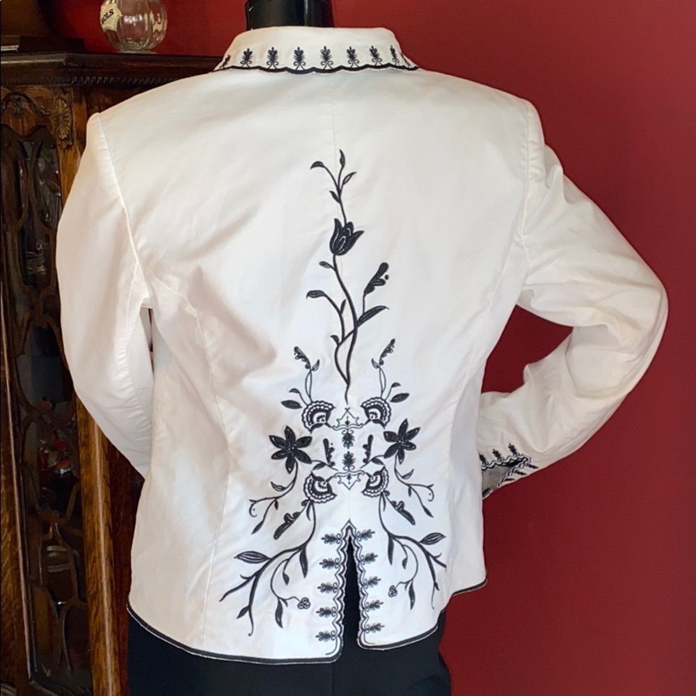 White Grace Elements Embroidered Jacket - image 4